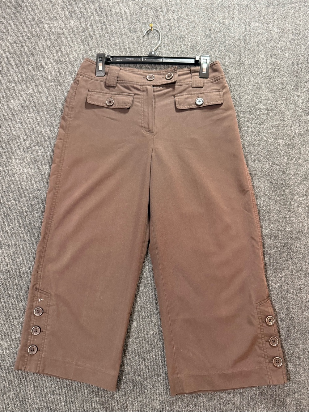 Women’s Brown Cropped Wide-Leg Capris with Button Hem Detail
